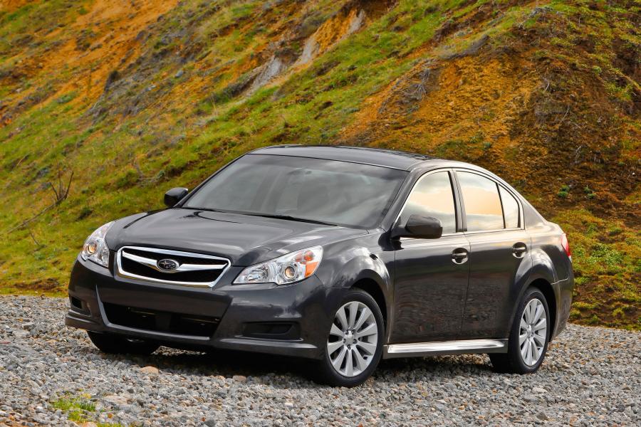 Subaru Legacy Sedan 2.5i '2010